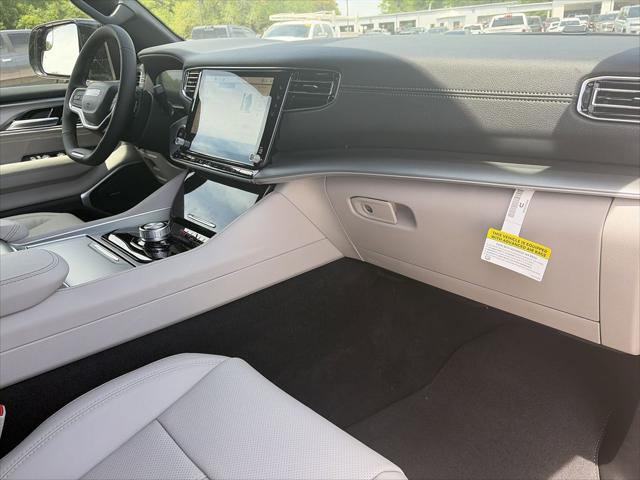 2026 Jeep Grand Wagoneer 4x2