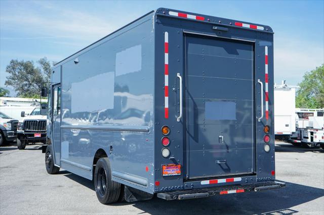 2020 Freightliner MT45G Walk-in Van
