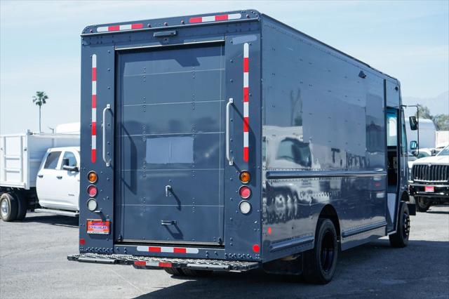 2020 Freightliner MT45G Walk-in Van