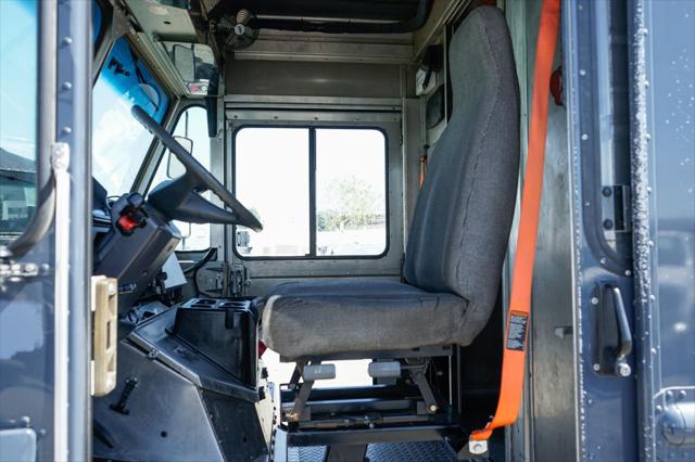 2020 Freightliner MT45G Walk-in Van