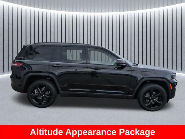 2023 Jeep Grand Cherokee Altitude 4x4