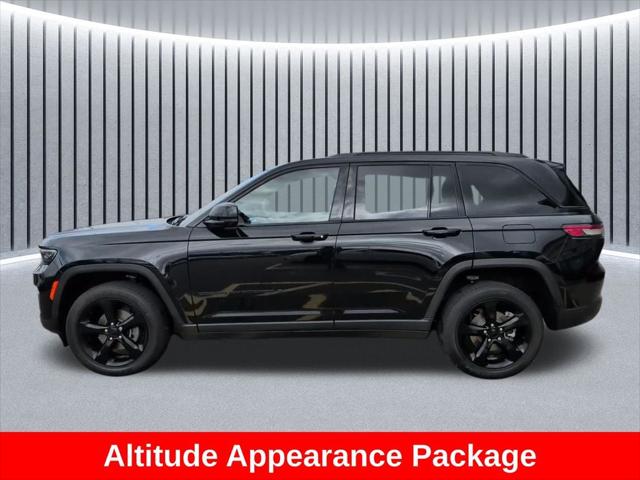 2023 Jeep Grand Cherokee Altitude 4x4