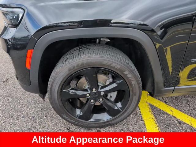 2023 Jeep Grand Cherokee Altitude 4x4