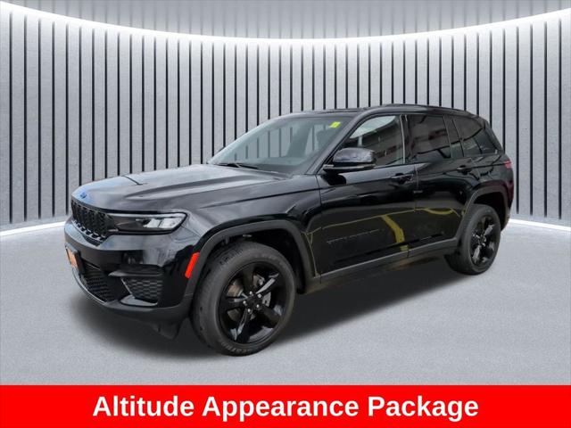 2023 Jeep Grand Cherokee Altitude 4x4