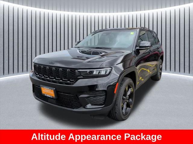 2023 Jeep Grand Cherokee Altitude 4x4