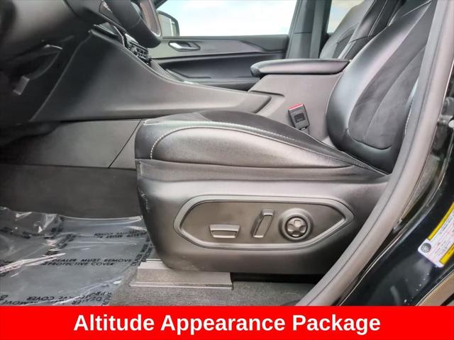 2023 Jeep Grand Cherokee Altitude 4x4