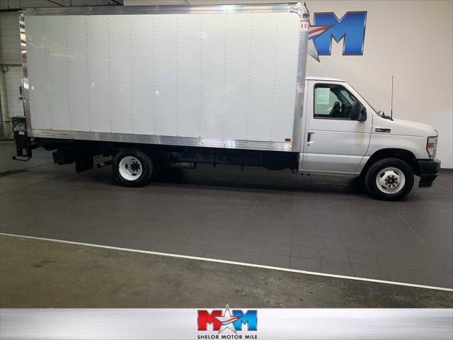 2023 Ford E-350 Cutaway E-350 DRW 176 WB