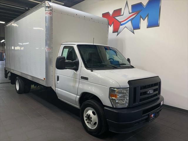 2023 Ford E-350 Cutaway E-350 DRW 176 WB