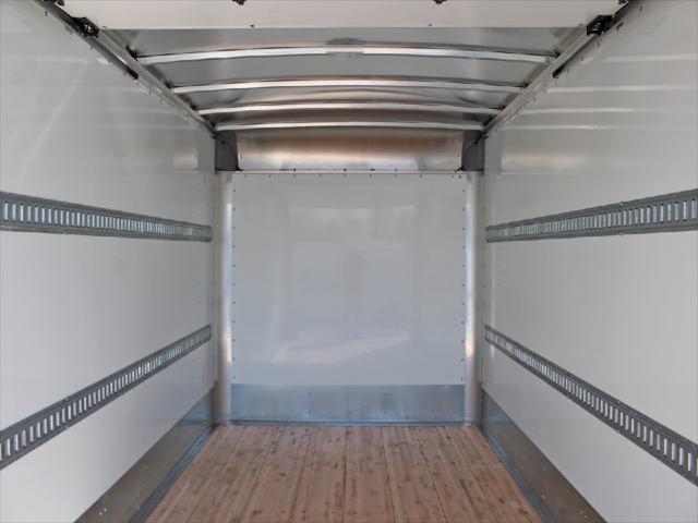 2025 Isuzu NPR Unknown