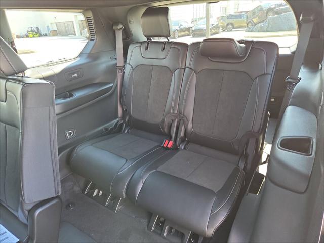 2026 Jeep Grand Cherokee Altitude 4x2