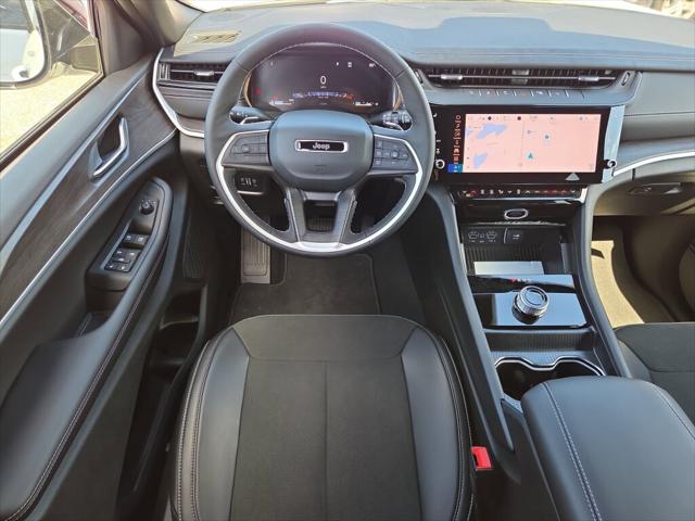 2026 Jeep Grand Cherokee Altitude 4x2