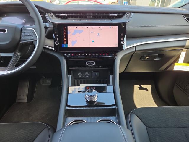 2026 Jeep Grand Cherokee Altitude 4x2