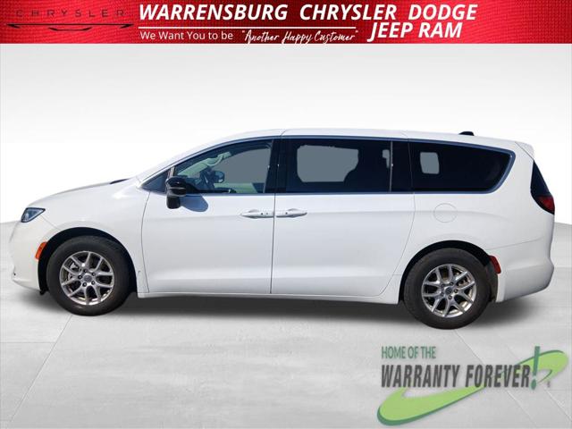 2024 Chrysler Pacifica Touring L