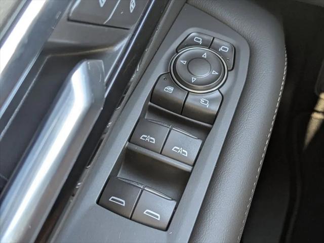 2025 Chevrolet Suburban 2WD Premier