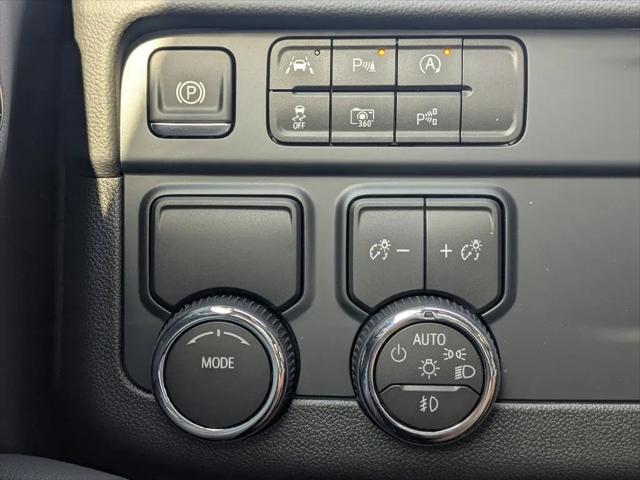 2025 Chevrolet Suburban 2WD Premier