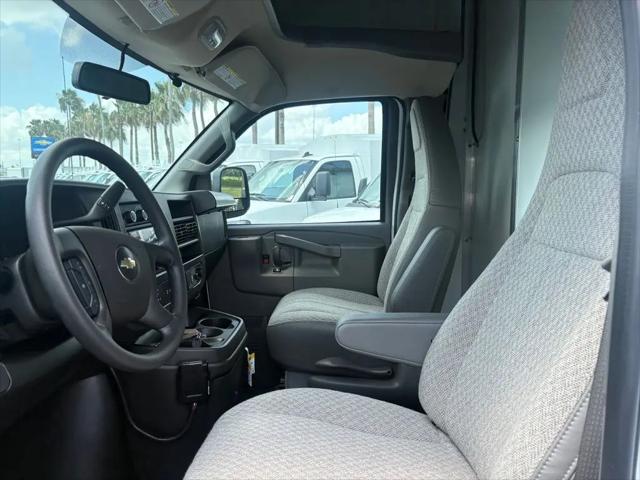 2025 Chevrolet Express Cutaway Work Van