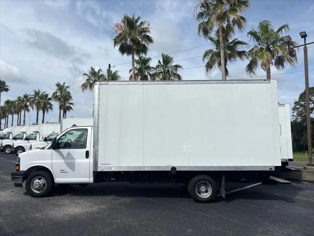 2025 Chevrolet Express Cutaway 4500 Van