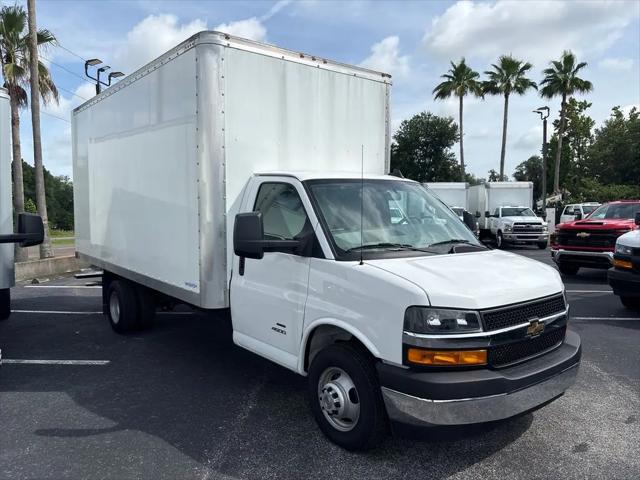 2025 Chevrolet Express Cutaway 4500 Van