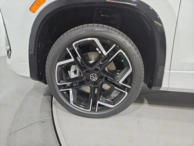 2026 Volkswagen Tiguan SEL R-Line Turbo