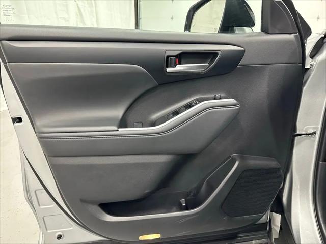 2025 Toyota Highlander XSE