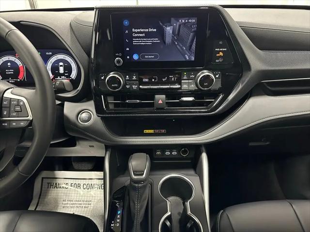 2025 Toyota Highlander XSE