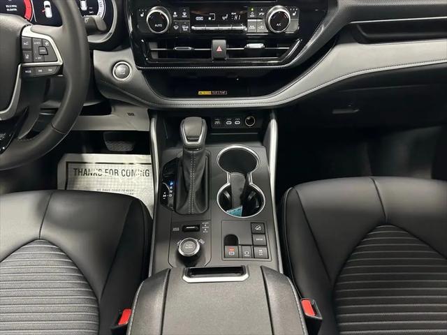2025 Toyota Highlander XSE