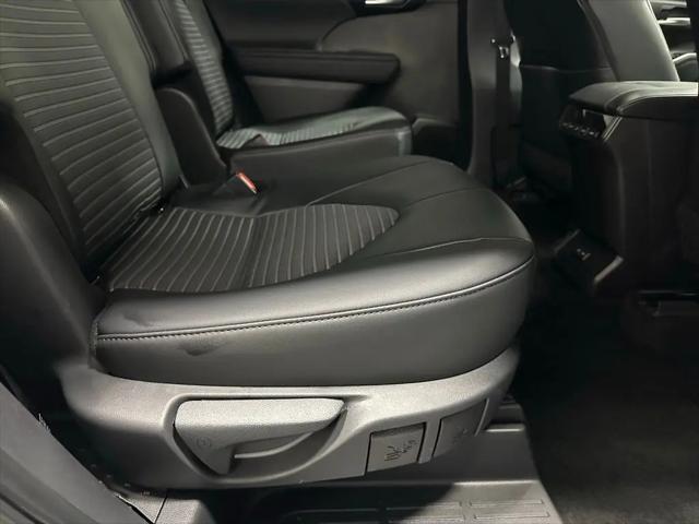 2025 Toyota Highlander XSE