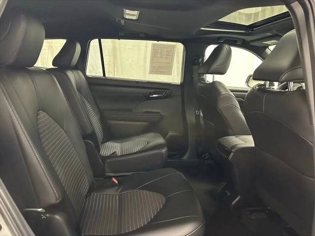 2025 Toyota Highlander XSE