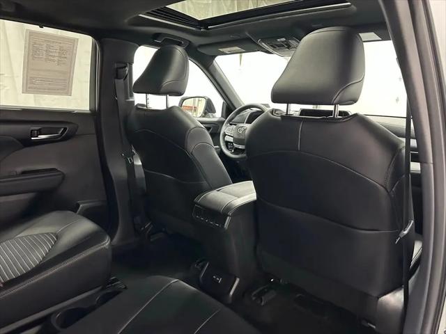 2025 Toyota Highlander XSE