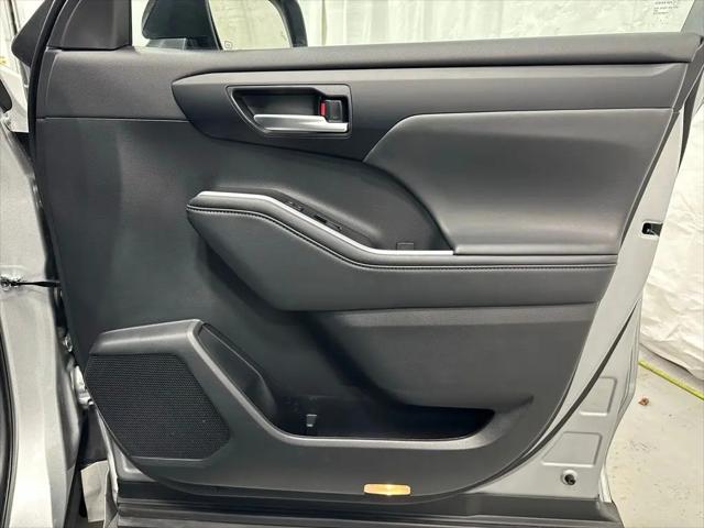 2025 Toyota Highlander XSE