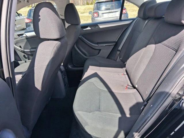 2015 Volkswagen Jetta 1.8T SE