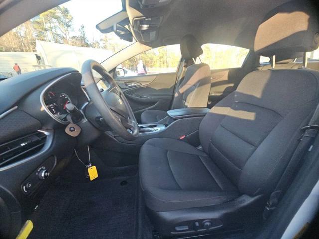 2022 Chevrolet Malibu FWD LT
