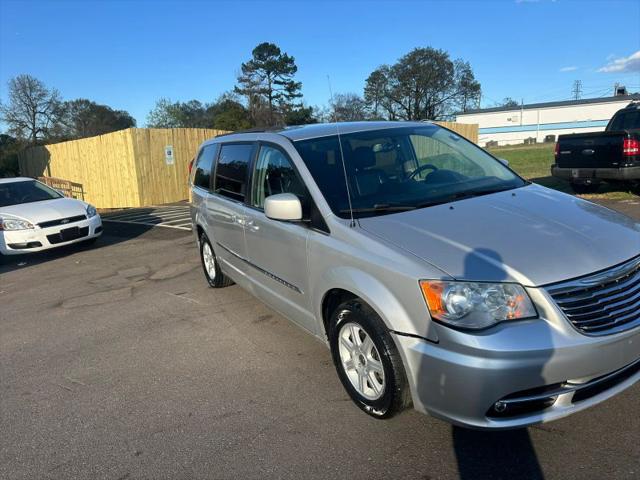 2012 Chrysler Town & Country Touring
