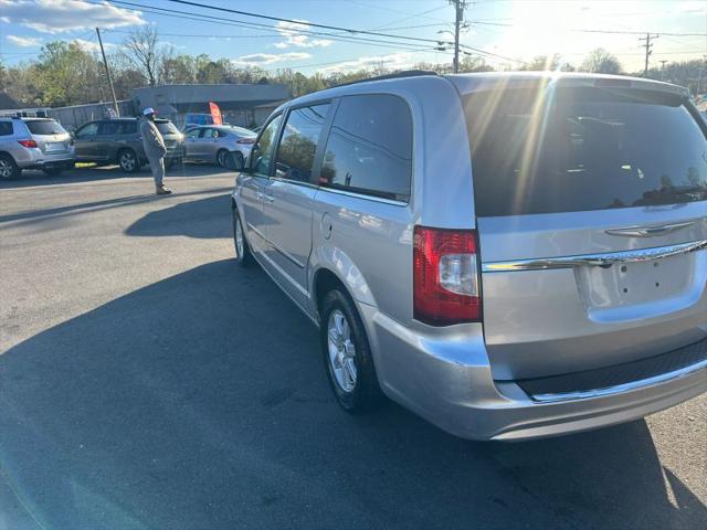 2012 Chrysler Town & Country Touring