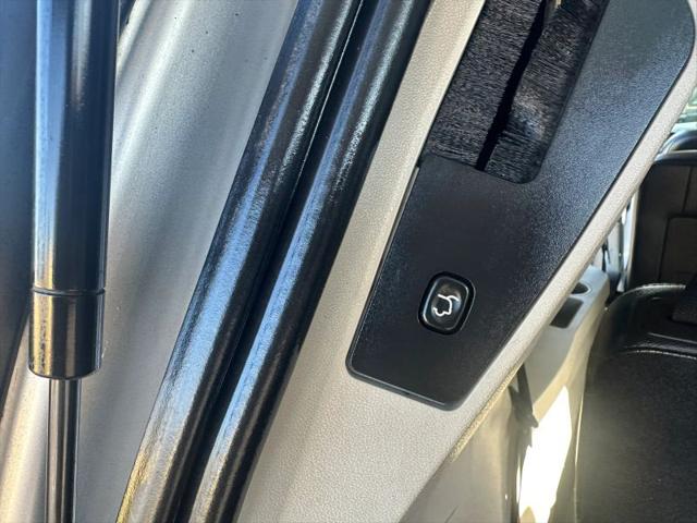 2012 Chrysler Town & Country Touring