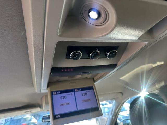 2012 Chrysler Town & Country Touring