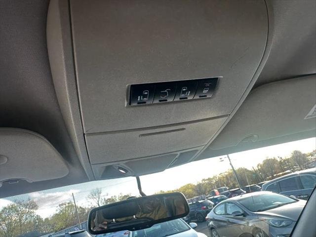 2012 Chrysler Town & Country Touring