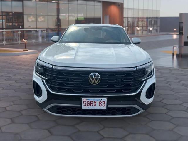 2025 Volkswagen Atlas Cross Sport 2.0T SE w/Technology for sale in Oak Bluffs, MA