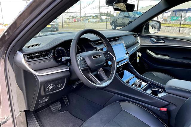 2026 Jeep Grand Cherokee L Altitude 4x4