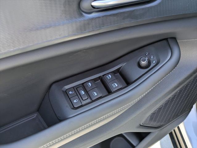 2026 Jeep Grand Cherokee Laredo 4x2
