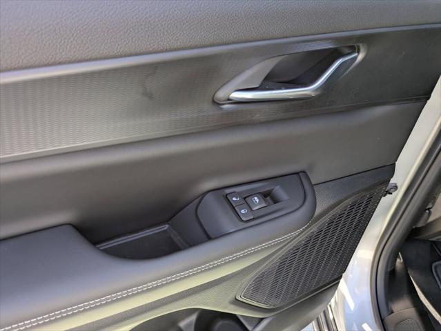 2026 Jeep Grand Cherokee Laredo 4x2