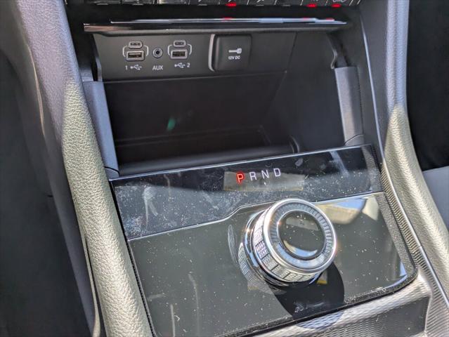 2026 Jeep Grand Cherokee Laredo 4x2
