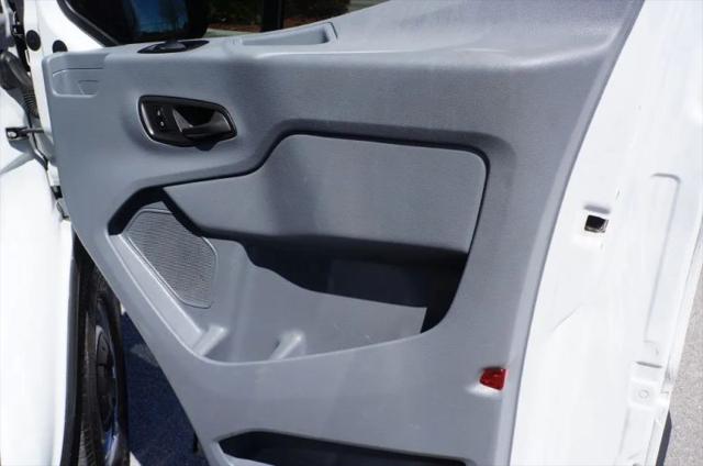 2018 Ford Transit w/60/40 Side Door w/LWB