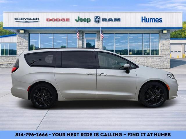 2023 Chrysler Pacifica Touring L 2023 Chrysler Pacifica Touring L