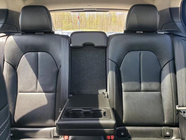 2024 Volvo XC40 B5 Plus Bright Theme