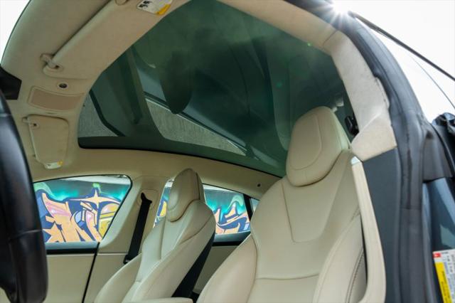 2017 Tesla Model S 75D