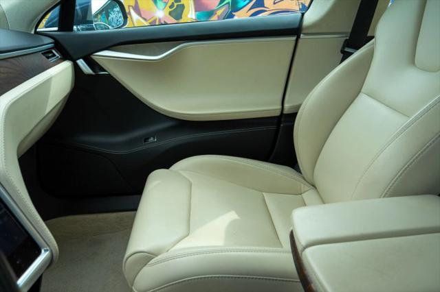 2017 Tesla Model S 75D