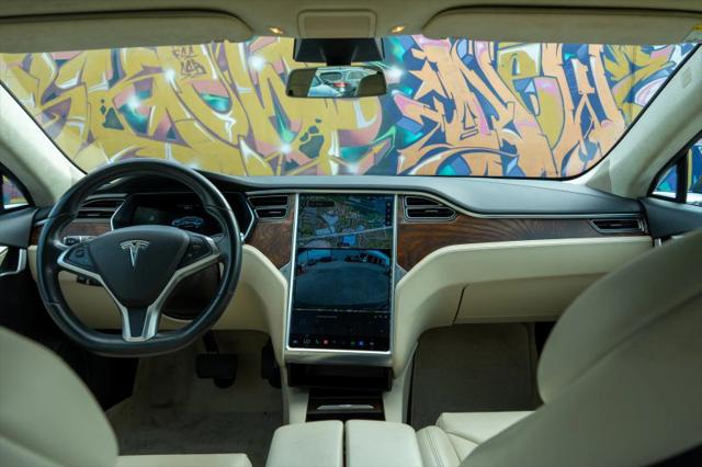 2017 Tesla Model S 75D