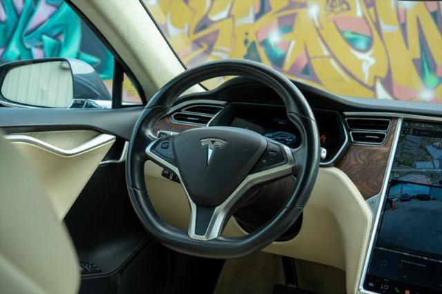 2017 Tesla Model S 75D