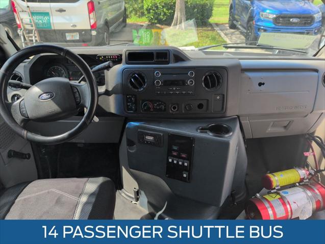 2015 Ford E-450 Cutaway Base
